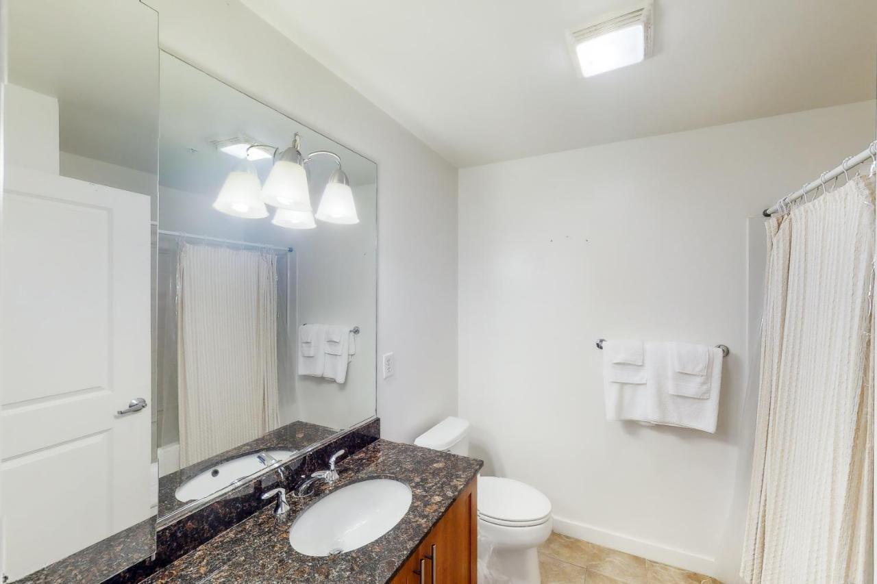 The Sanctuary - Beach Escape 328B Virginia Beach Extérieur photo